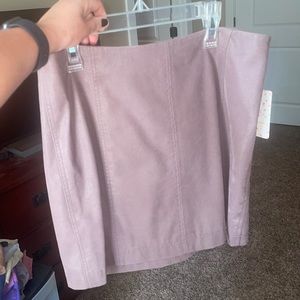 New with tags (NWT) size 10 mauve leather free people skirt size 10